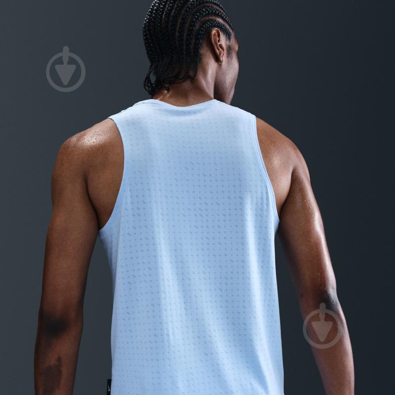 Майка Nike M NK DF BREATHE MILER TANK HJ4183-422 р.2XL голубой - фото 11 Майка Nike M NK DF BREATHE MILER TANK HJ4183-422 р.2XL голубой - фото 11