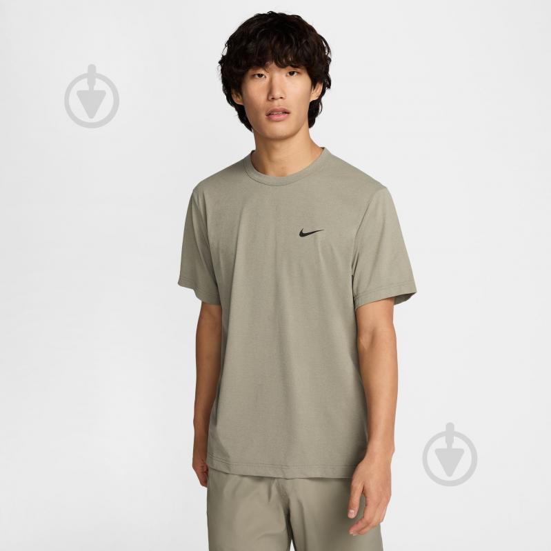 Футболка Nike M NK DF UV HYVERSE SS DV9839-320 р.2XL хакі - фото 1 Футболка Nike M NK DF UV HYVERSE SS DV9839-320 р.2XL хакі - фото 1