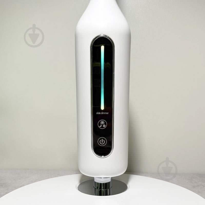 Настольная лампа LightMaster DE1143 LED с сенсором 8 Вт белый с серебристым - фото 3