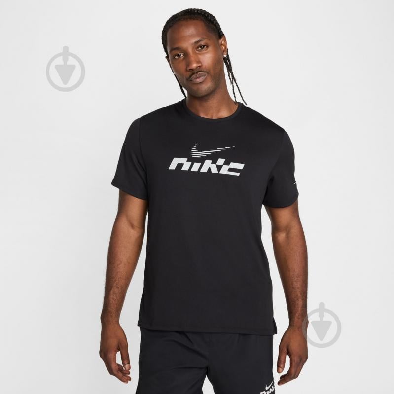 Футболка Nike M NK DF UV MILER FLASH SS IB4127-010 р.L черный - фото 1 Футболка Nike M NK DF UV MILER FLASH SS IB4127-010 р.L черный - фото 1