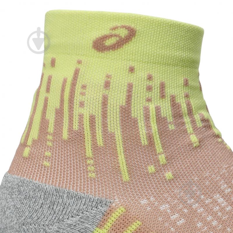 Шкарпетки Asics PERFORMANCE RUN SOCK QUARTER 3013A980-701 р.35-38 різнокольоровий - фото 3 Шкарпетки Asics PERFORMANCE RUN SOCK QUARTER 3013A980-701 р.35-38 різнокольоровий - фото 3