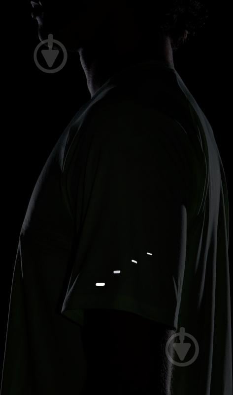 Футболка Nike M NK DFADV STRIDE SS TOP HV5203-701 р.M желтый - фото 7 Футболка Nike M NK DFADV STRIDE SS TOP HV5203-701 р.M желтый - фото 7