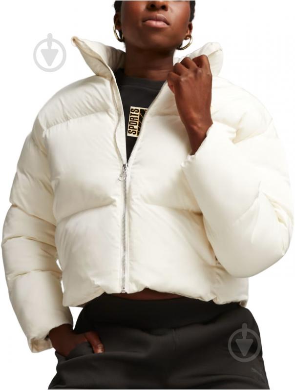 Куртка жіноча Puma Classics Oversized Puffer 62169366 р.M білий - фото 1