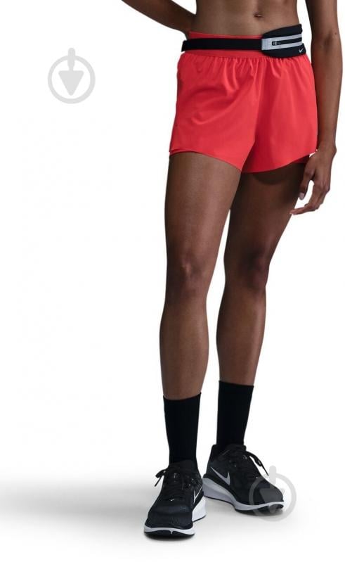 Шорти Nike W NK SWIFT DF MR 2N1 SHRT HJ5376-696 р. L червоний - фото 1 Шорти Nike W NK SWIFT DF MR 2N1 SHRT HJ5376-696 р. L червоний - фото 1