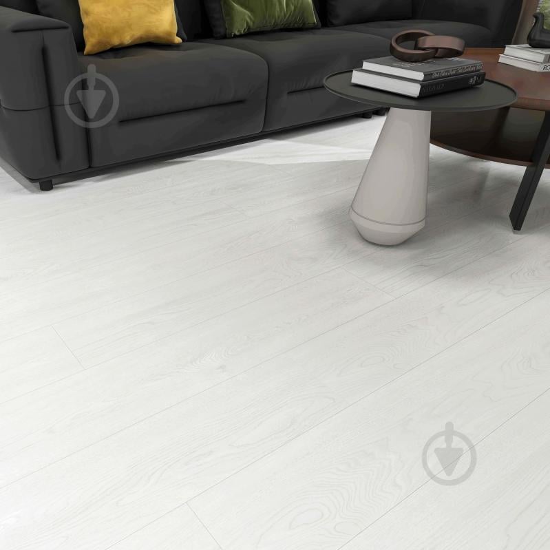 Ламінат GROSS WALD Great Lands 4V дуб акан 33/АС5/8 мм - фото 1 Ламінат GROSS WALD Great Lands 4V дуб акан 33/АС5/8 мм - фото 1