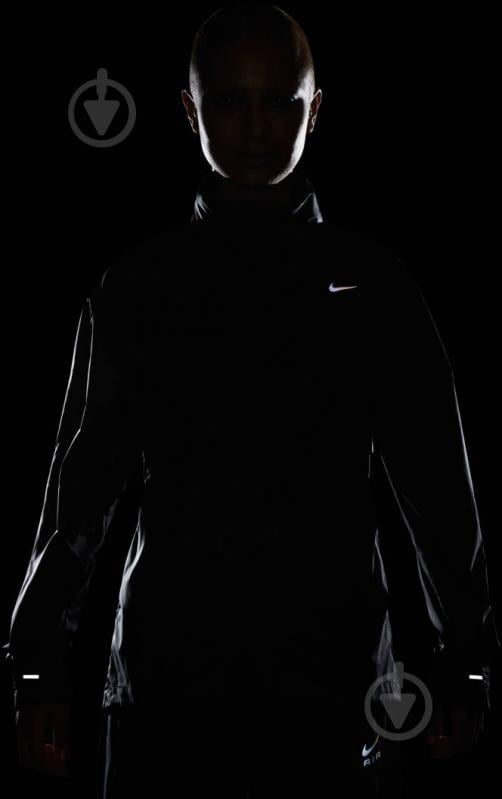 Вітрівка жіноча демісезонна Nike W NK FAST REPEL JACKET FB7451-010 р.S чорна - фото 6