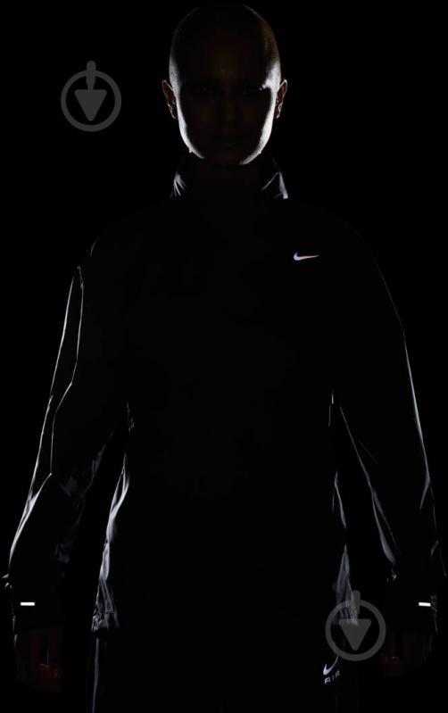 Вітрівка жіноча демісезонна Nike W NK FAST REPEL JACKET FB7451-010 р.XL чорна - фото 6