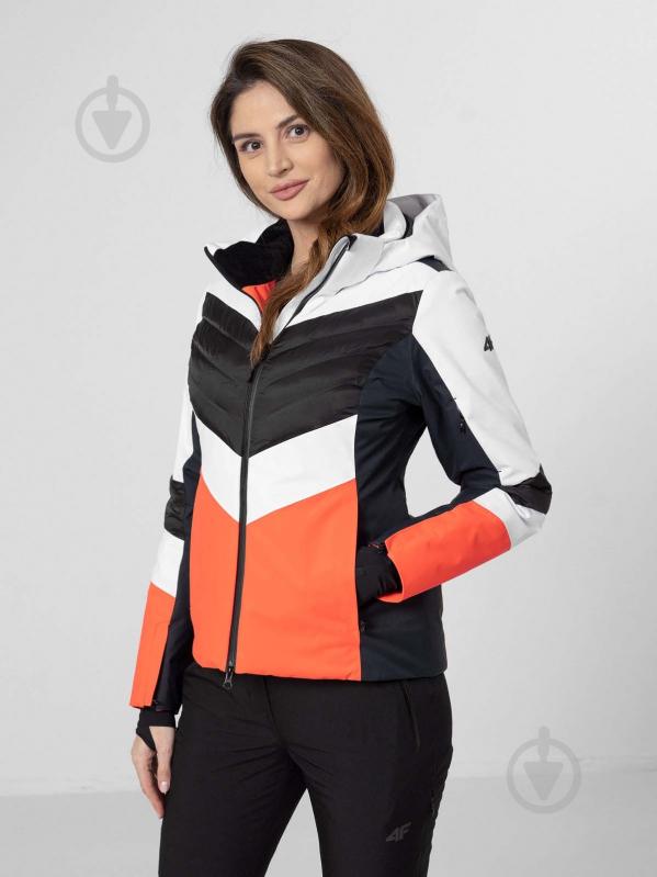 Куртка женская демисезонная 4F WOSKI JACKET KUDN011A H4Z22-KUDN011A-62N р.XL черно-белая - фото 1 Куртка женская демисезонная 4F WOSKI JACKET KUDN011A H4Z22-KUDN011A-62N р.XL черно-белая - фото 1