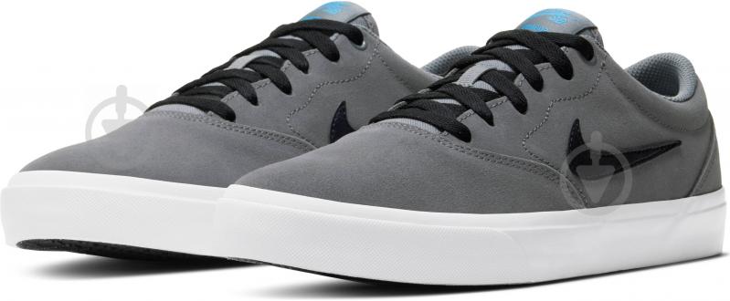 Кросівки чоловічі зимові Nike SB CHARGE SUEDE CT3463-005 р.44,5 сірі - фото 1