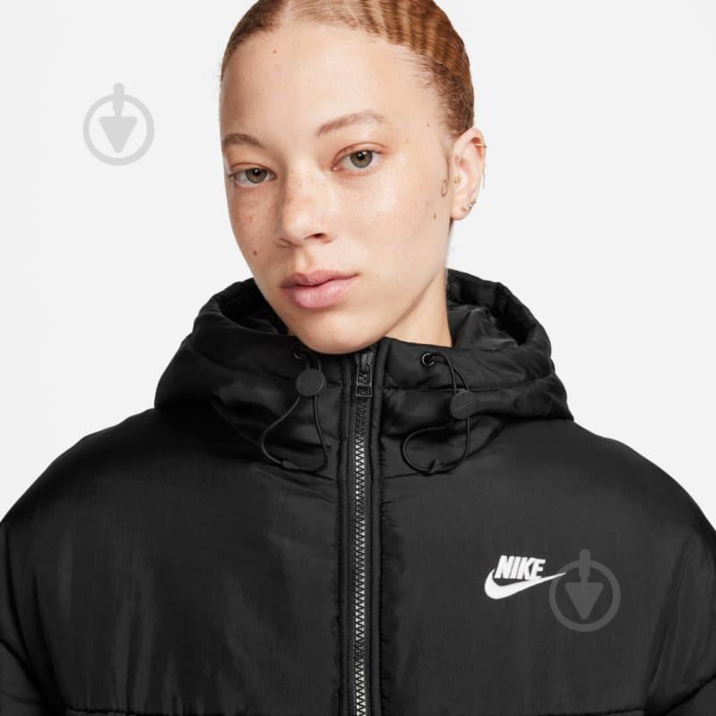 Куртка жіноча зимова Nike W NSW TF THRMR CLSC PARKA FB7675-010 р.XS чорна - фото 4