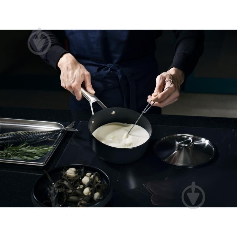 Ківш з кришкою Fiskars Taiten 1,6 л 1066951 - фото 2 Ківш з кришкою Fiskars Taiten 1,6 л 1066951 - фото 2