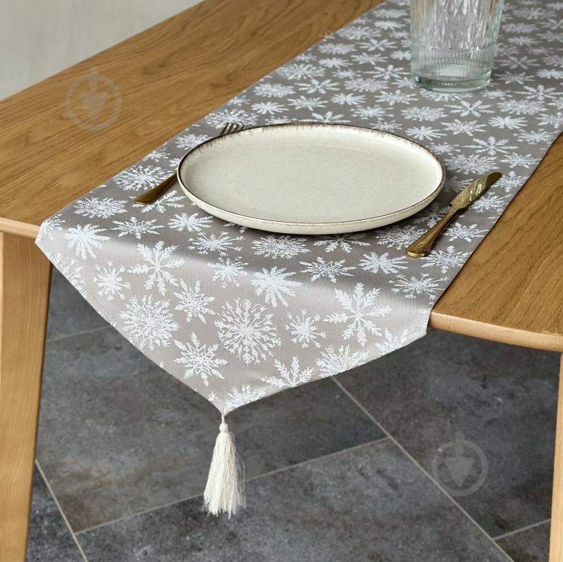 Раннер Сочельник 509-25/00 140x40 см серый/серебряный Эдельвика - фото 1