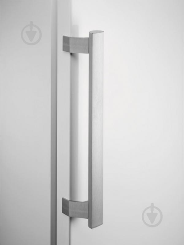 Холодильник Electrolux RRT5MF38W1 - фото 3