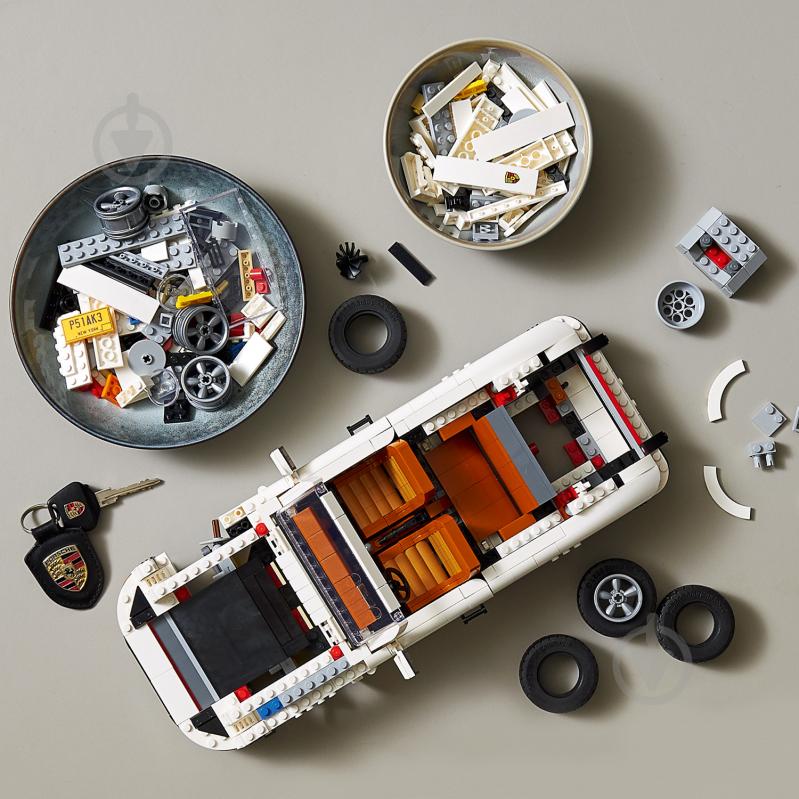 Конструктор LEGO Creator Porsche 911 10295 - фото 9