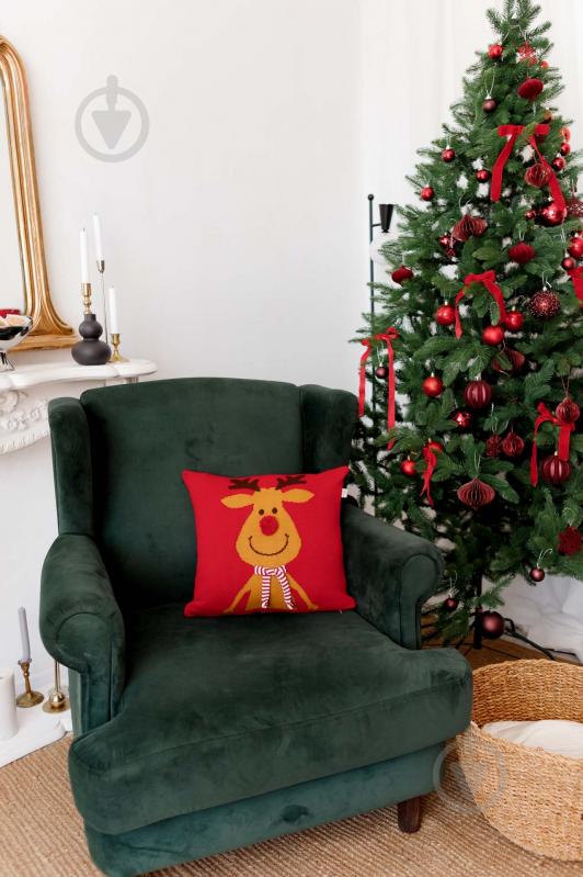 Подушка декоративна в'язана Олень з шарфом 45x45 см червона Прованс - фото 4 Подушка декоративна в'язана Олень з шарфом 45x45 см червона Прованс - фото 4