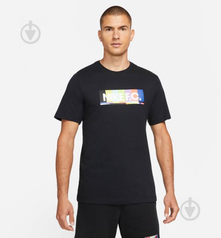 Футболка Nike M NK FC TEE SEASONAL GRAPHIC2 DA7763-010 р.XL черный - фото 1