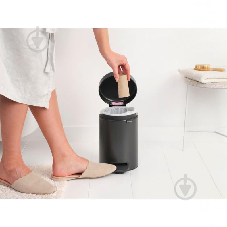 Бак для сміття Brabantia NewIcon Pedal Bin 12 л графітовий (233487) - фото 2