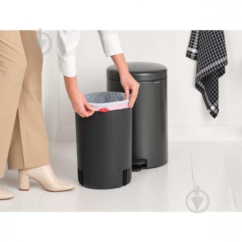 Бак для сміття Brabantia NewIcon Pedal Bin 20 л графітовий (233500) - фото 2