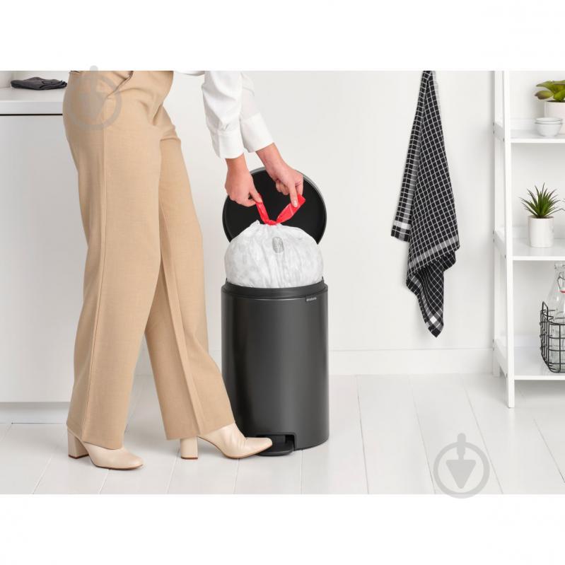 Бак для сміття Brabantia NewIcon Pedal Bin 20 л графітовий (233500) - фото 4