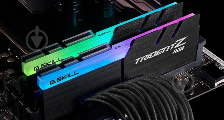 Оперативная память G.Skill DDR4 SDRAM 16 GB (2x8GB) 4400 MHz (F4-4400C18D-16GTZRC) Trident Z RGB - фото 3