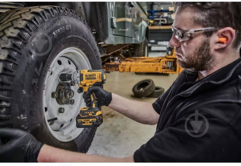 Гайковерт акумуляторний DeWalt 1084 Нм DCF891NT - фото 9