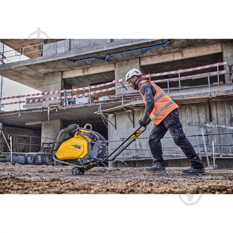 Віброплита DeWalt прямохідна акумуляторна POWERSHIFT DCPS7154N - фото 16 Віброплита DeWalt прямохідна акумуляторна POWERSHIFT DCPS7154N - фото 16