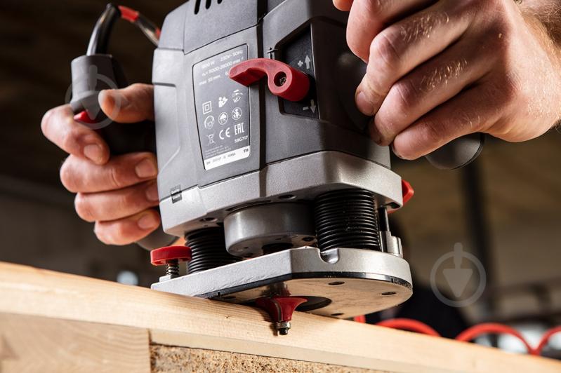 Фрезер GRAPHITE 59G717 - фото 16