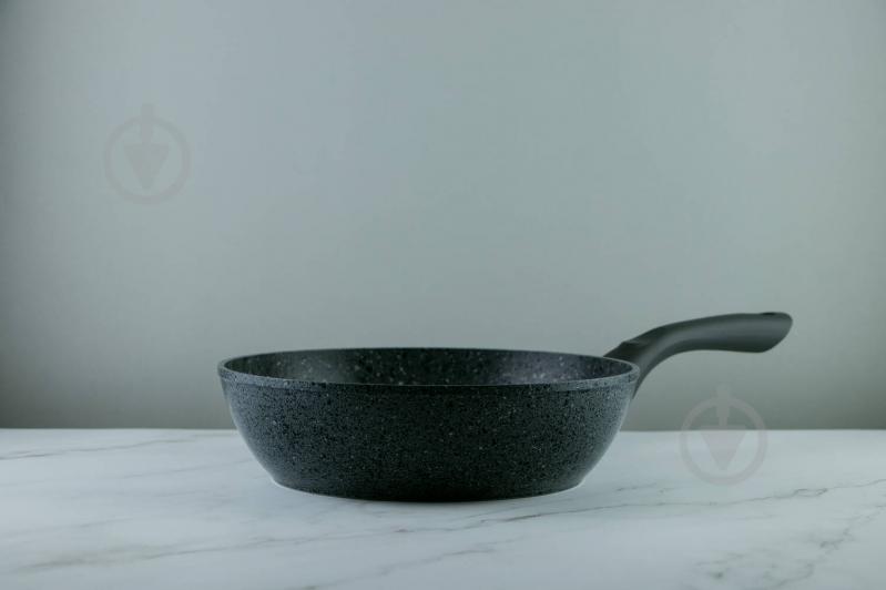 Сковорода Gusto GT-2103-24 Granite 24х6,8 см - фото 2
