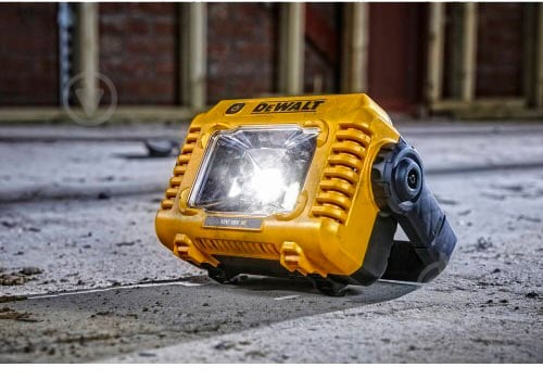 Светодиодный фонарик DeWalt DCL077 - фото 8