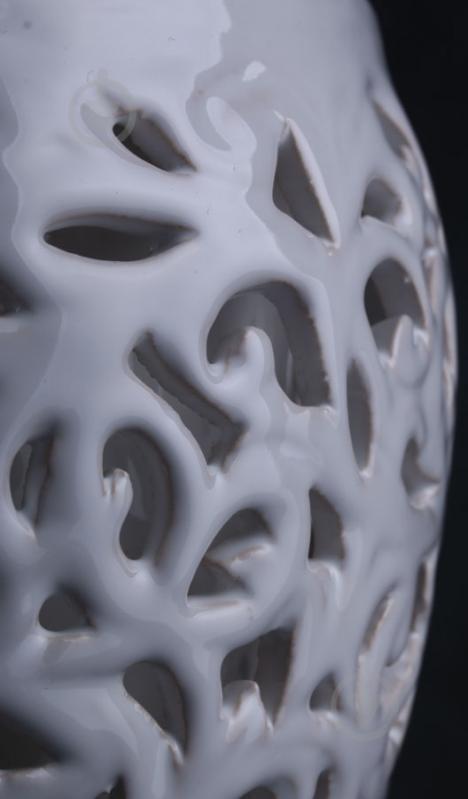 Ваза керамическая белая Элитная 26 см - фото 2