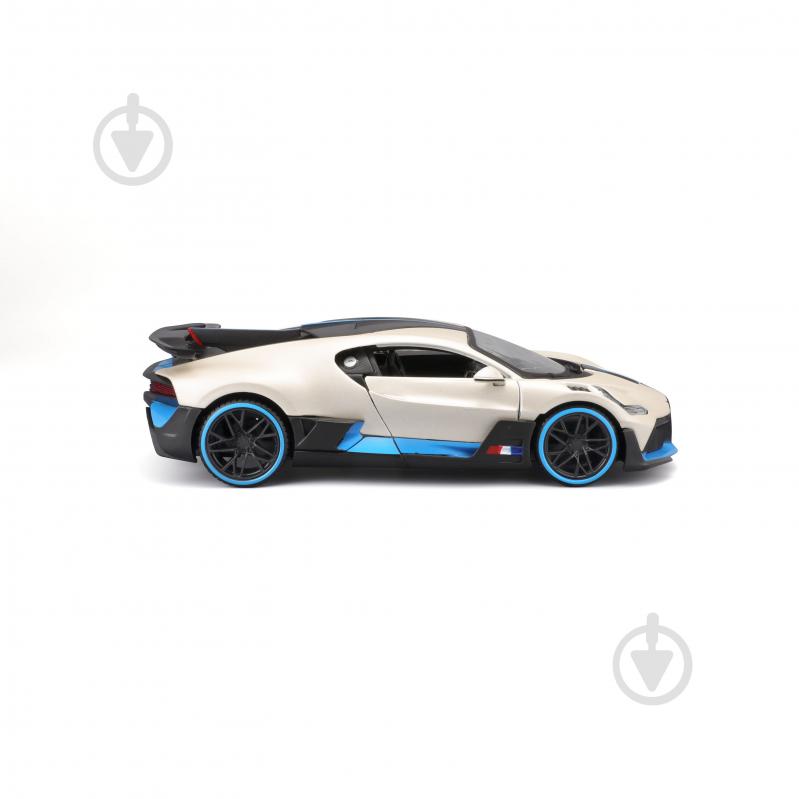 Машинка Maisto 1:24 игрушечная Bugatti Divo 31526 met. white - фото 9