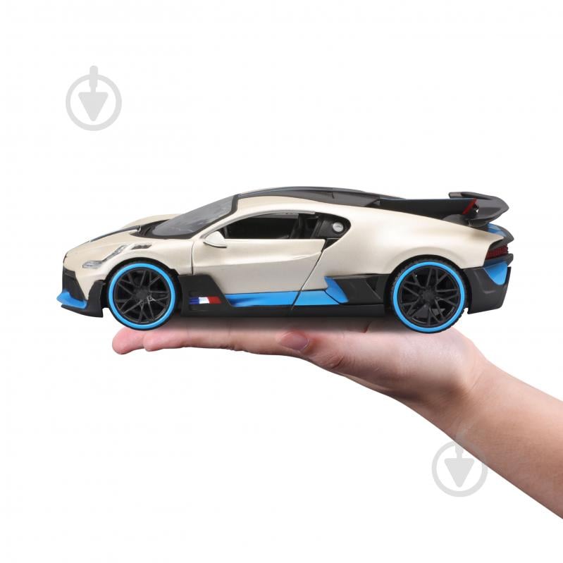 Машинка Maisto 1:24 игрушечная Bugatti Divo 31526 met. white - фото 14