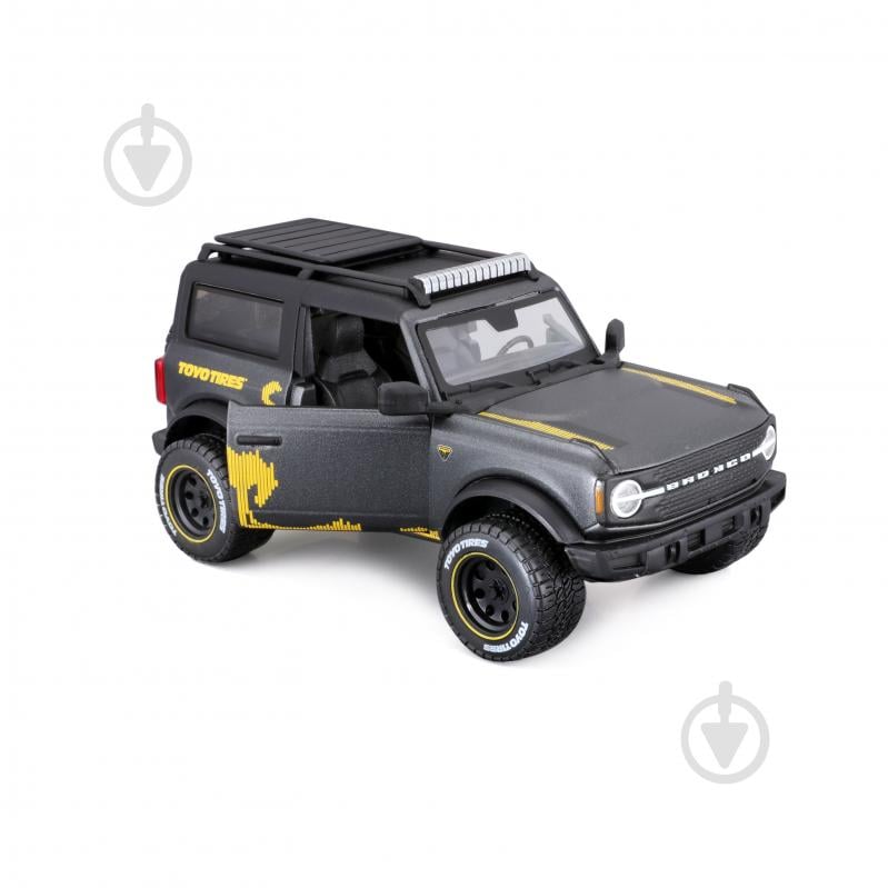 Машинка Maisto 1:24 игрушечная 2021 Ford Bronco Badlands 32541 met. grey - фото 3