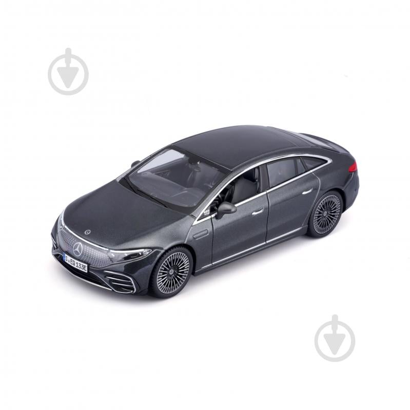 Машинка Maisto 1:24 игрушечная 2022 Mercedes-Benz EQS в ассорт. 32902 - фото 1