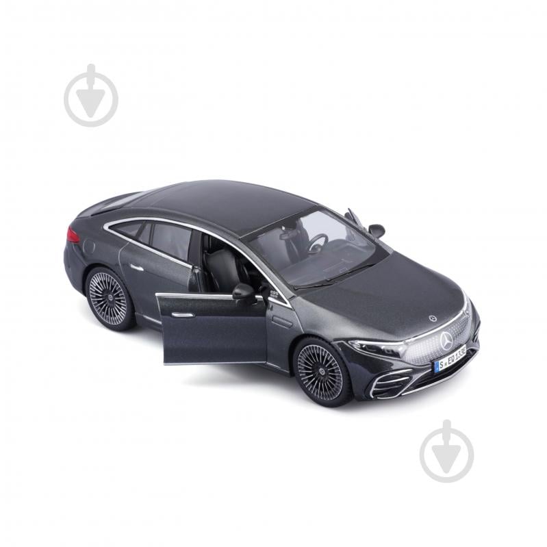 Машинка Maisto 1:24 игрушечная 2022 Mercedes-Benz EQS в ассорт. 32902 - фото 5