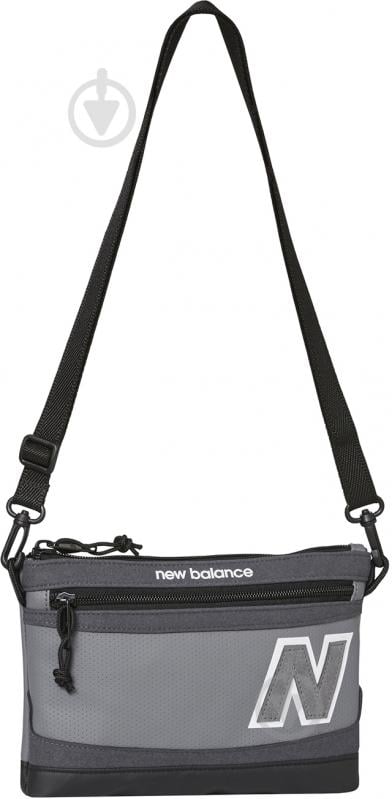 Сумка через плечо New Balance LEGACY SHOULDER BAG LAB23106CAS 2 л серый с черным - фото 1