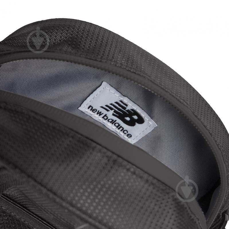 Сумка через плече New Balance OPP CORE SHOULDER BAG LAB23102BK 1 л чорний - фото 4