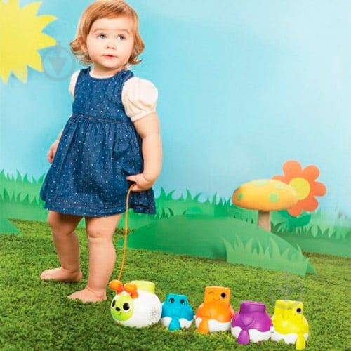 Сортер-каталка Little Tikes Музыкальная гусеница - фото 6 Сортер-каталка Little Tikes Музыкальная гусеница - фото 6