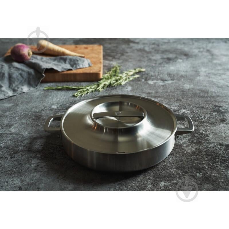 Сотейник з двома ручками та кришкою Norden Steel 28 см (1026907) Fiskars - фото 3