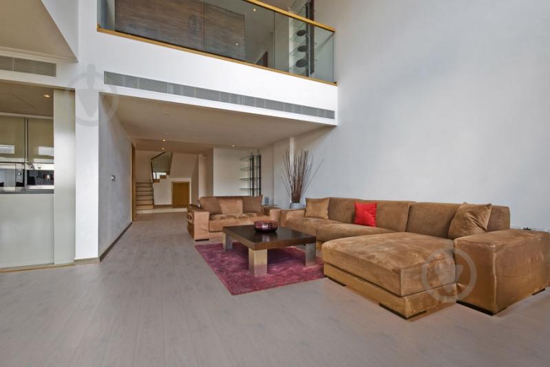 Ламинат Classen Dafino Green 4V дуб гриззли 32/АС4/8 мм (41197) - фото 7 Ламинат Classen Dafino Green 4V дуб гриззли 32/АС4/8 мм (41197) - фото 7