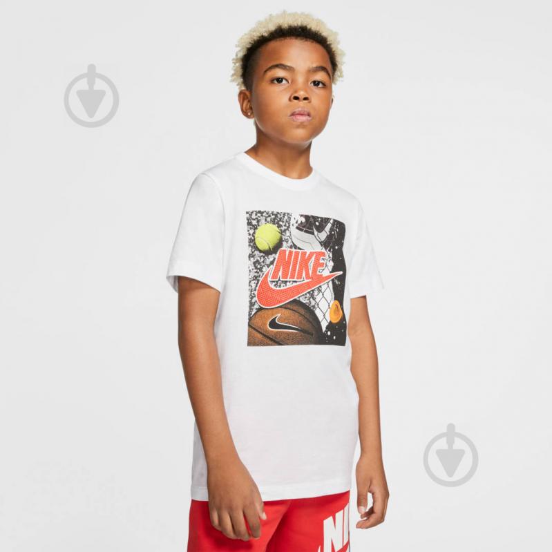 Футболка Nike B NSW TEE PLAYGROUND FUTURA CT2634-100 р.L білий - фото 1