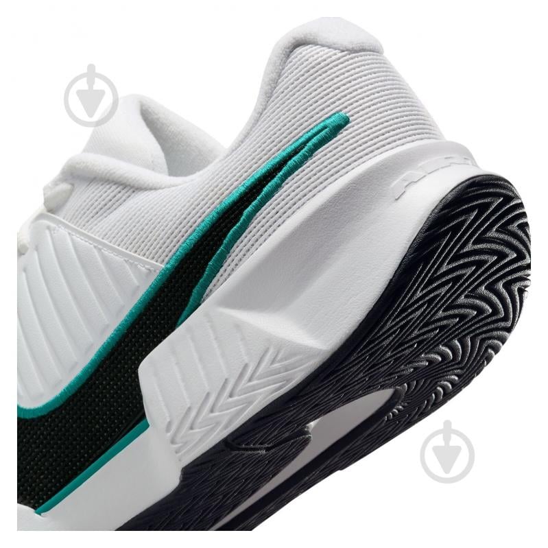 Кросівки чоловічі Nike GP Challenge Pro FB3145-104 р.43 білі - фото 8 Кросівки чоловічі Nike GP Challenge Pro FB3145-104 р.43 білі - фото 8