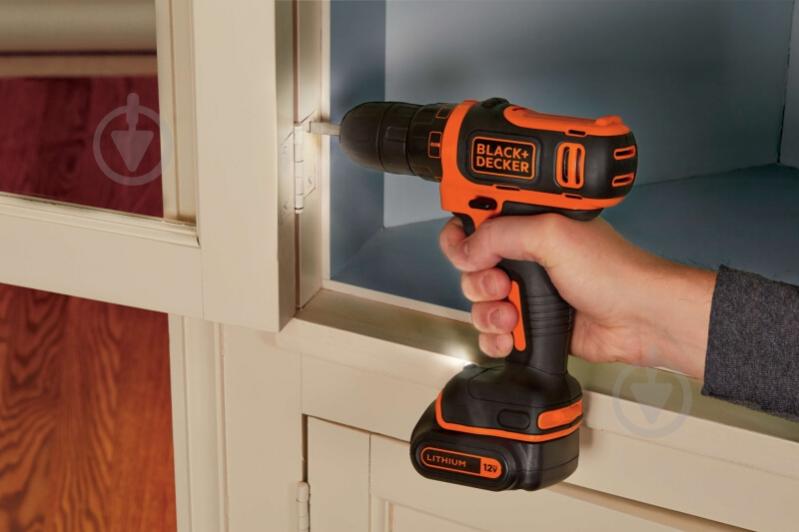Шуруповерт акумуляторний Black+Decker BDCDD12B - фото 10