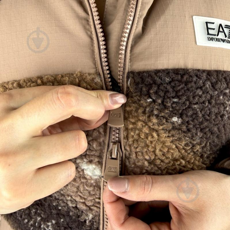 Куртка женская зимняя EA7 CONTEMPORARY SPORT W MEDIUM PADDED JACKET 7W000412-AF16077-F6114 р.L коричневая - фото 3