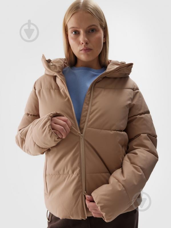 Пуховик женский зимний 4F DOWN JACKET F473 4FWAW24TDJAF473-83S р.M бежевый - фото 8