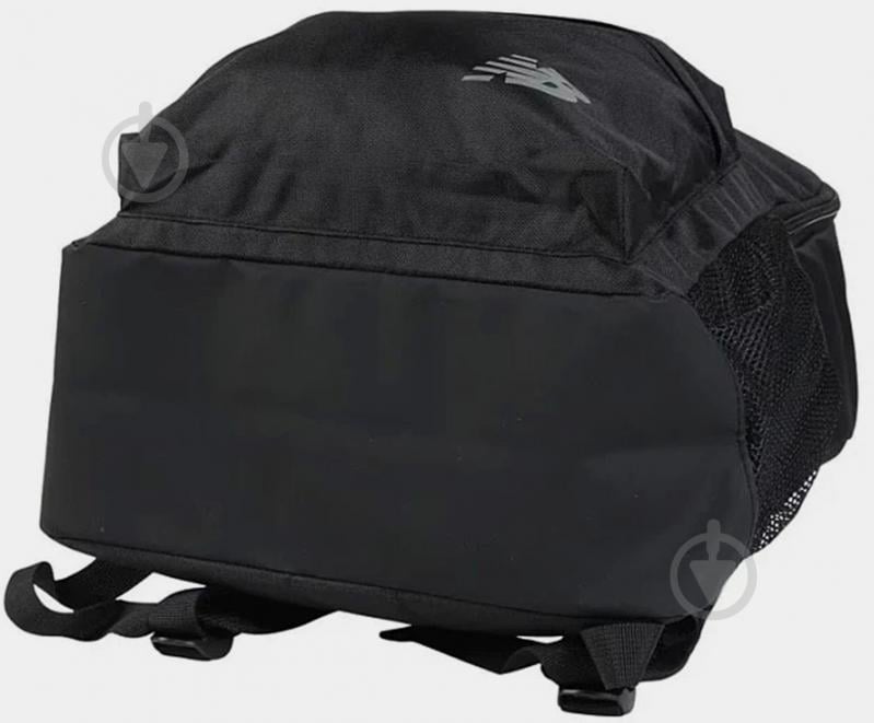 Рюкзак New Balance Essential Backpack LAB53511BK 17 л черный - фото 6 Рюкзак New Balance Essential Backpack LAB53511BK 17 л черный - фото 6