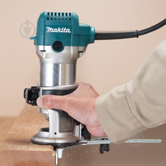 Фрезер Makita RT0702CX2 - фото 4