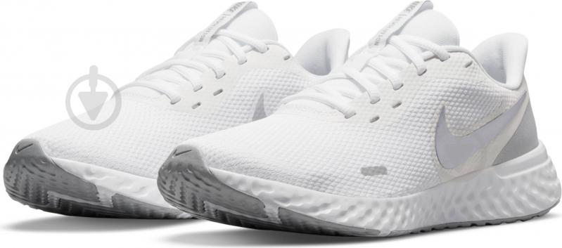 Кроссовки женские летние Nike Revolution 5 BQ3207-100 р.40 белые - фото 6