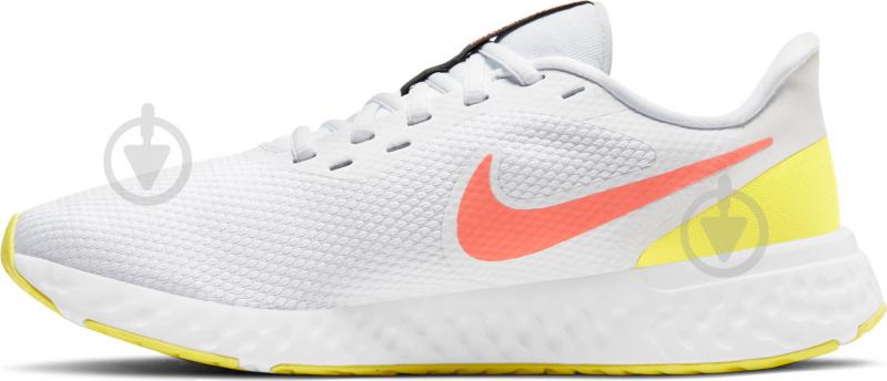 Кросівки жіночі літні Nike Revolution 5 BQ3207-107 р.40 білі - фото 4