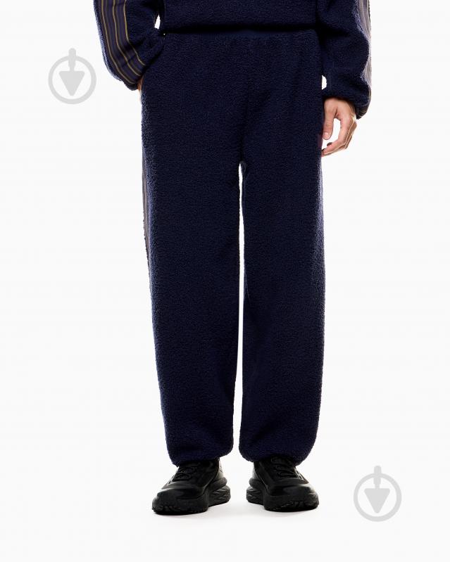 Брюки EA7 TRAIN 7.0 U PANTS CH PL TEDDY 7X000212-AF18559-UB114 р. M синий - фото 1 Брюки EA7 TRAIN 7.0 U PANTS CH PL TEDDY 7X000212-AF18559-UB114 р. M синий - фото 1